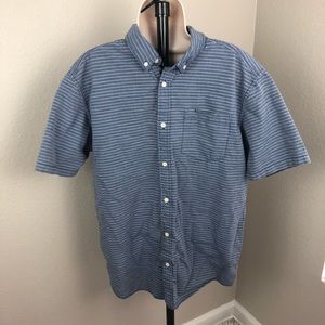 Patagonia men’s large button down stripe shirt